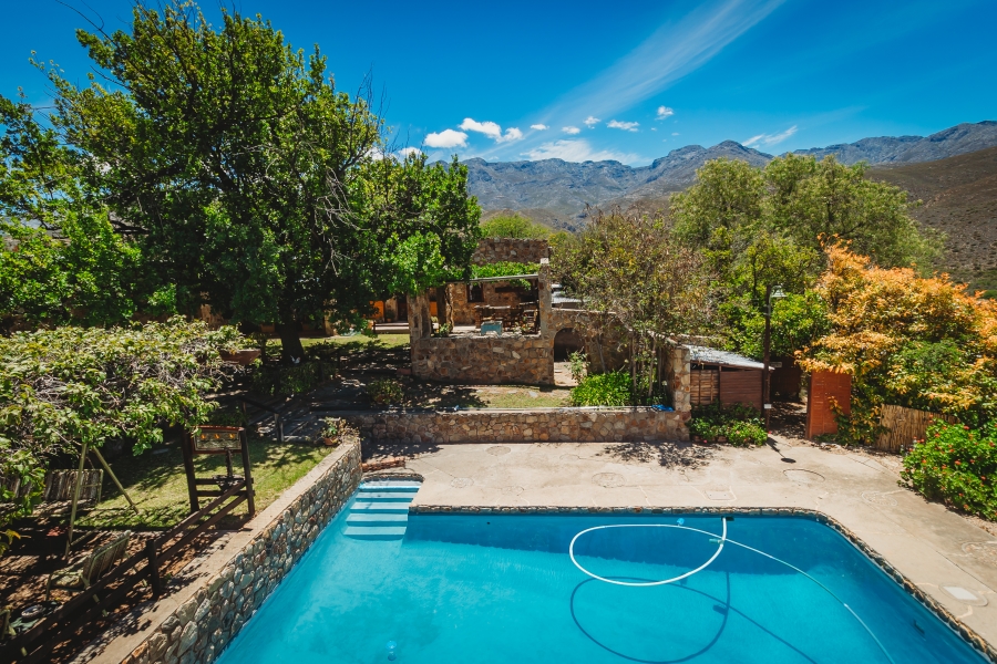 5 Bedroom Property for Sale in De Rust Western Cape